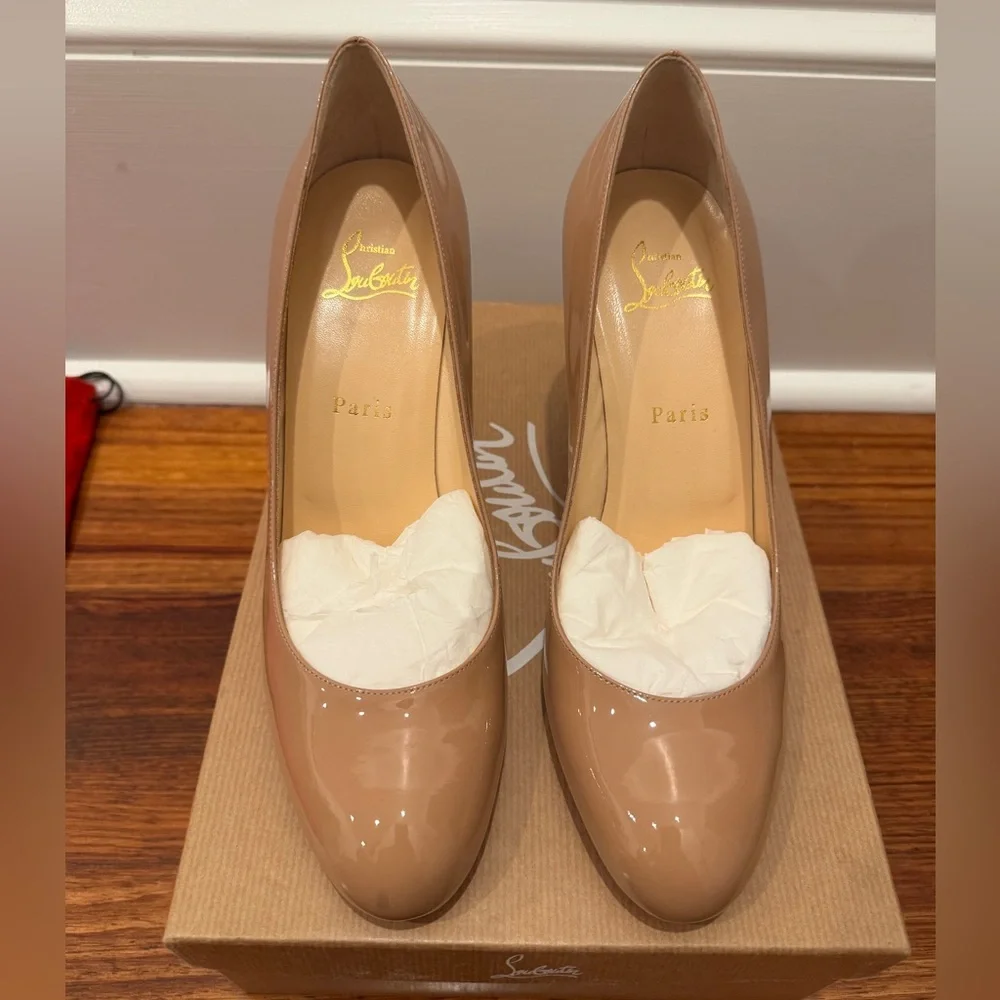 Christian Louboutin Beige Patent Leather Rounded Toe Pump Heels - Picture 3 of 16